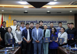 Эрчим хүч хэмнэлтийн менежерүүд гэрчилгээгээ авлаа 